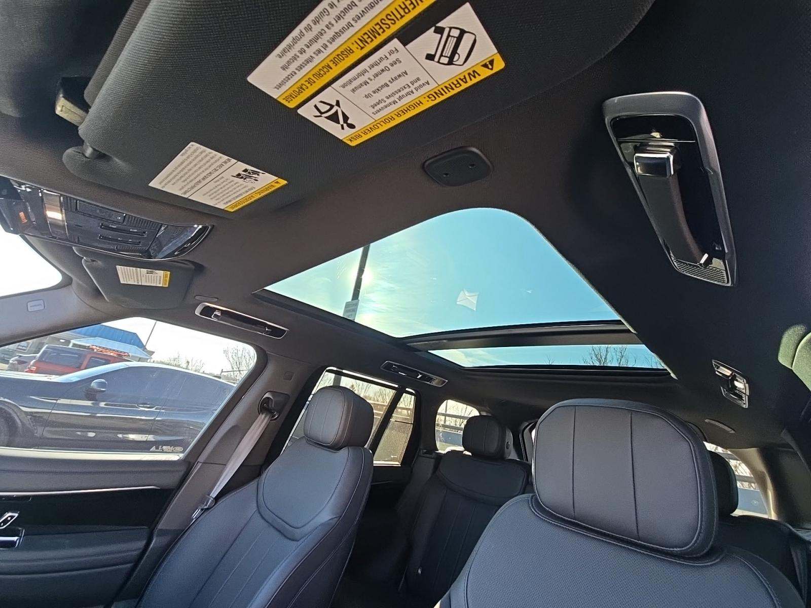 2025 Land Rover Range Rover SE AWD