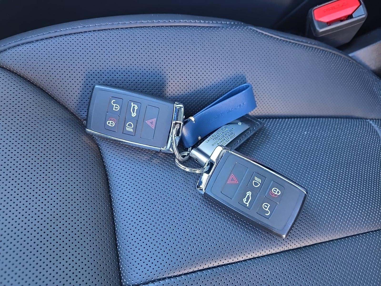 2025 Land Rover Range Rover SE AWD