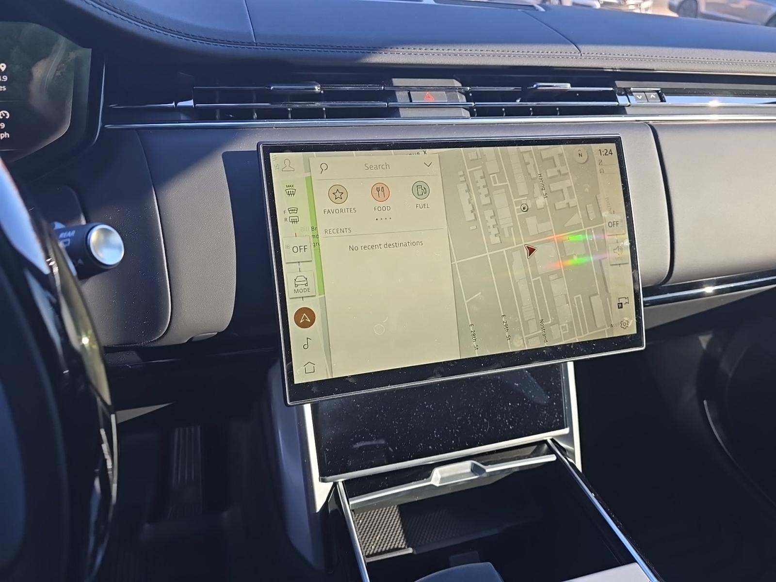 2025 Land Rover Range Rover SE AWD