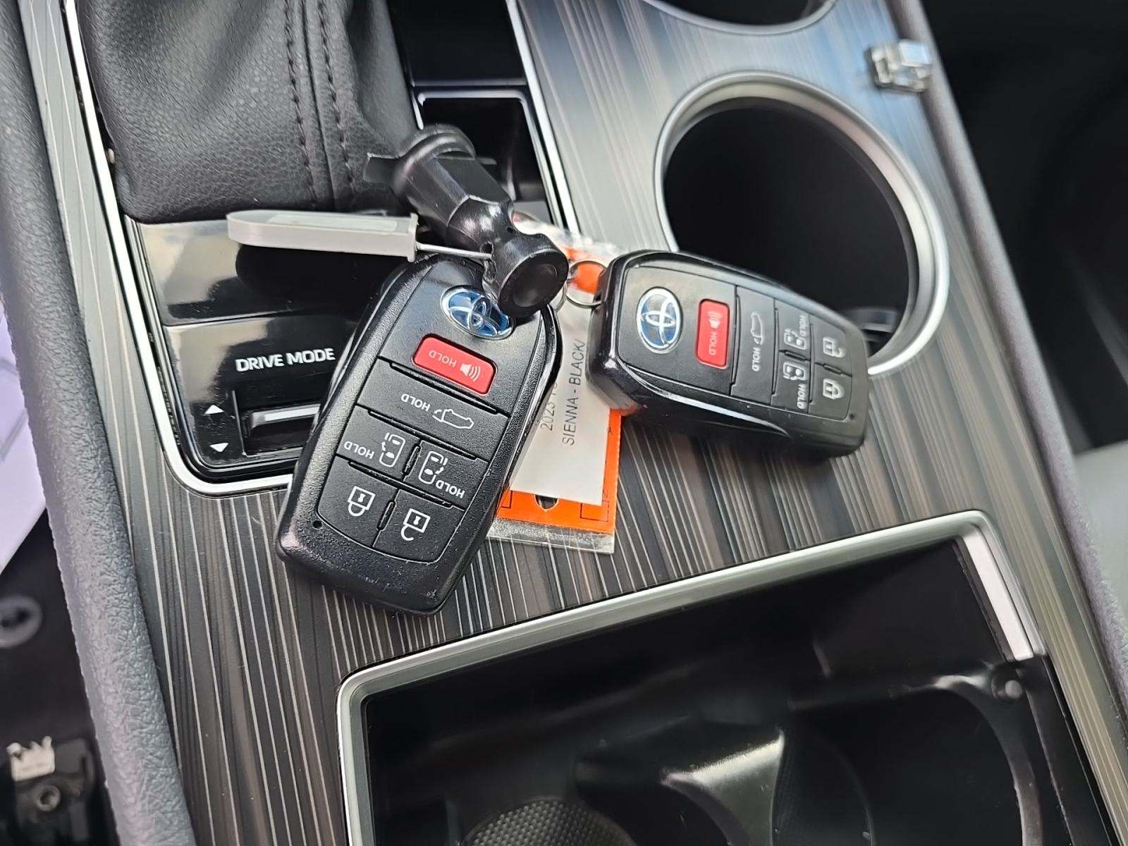 2023 Toyota Sienna Limited AWD