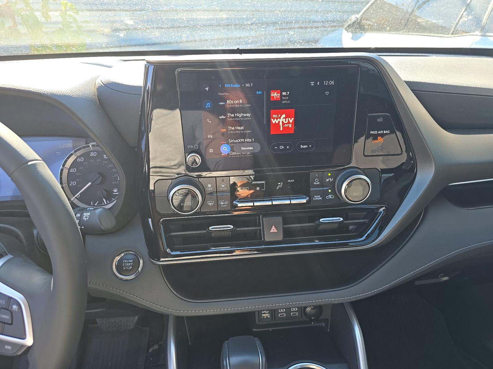 2023 Toyota Highlander LE AWD