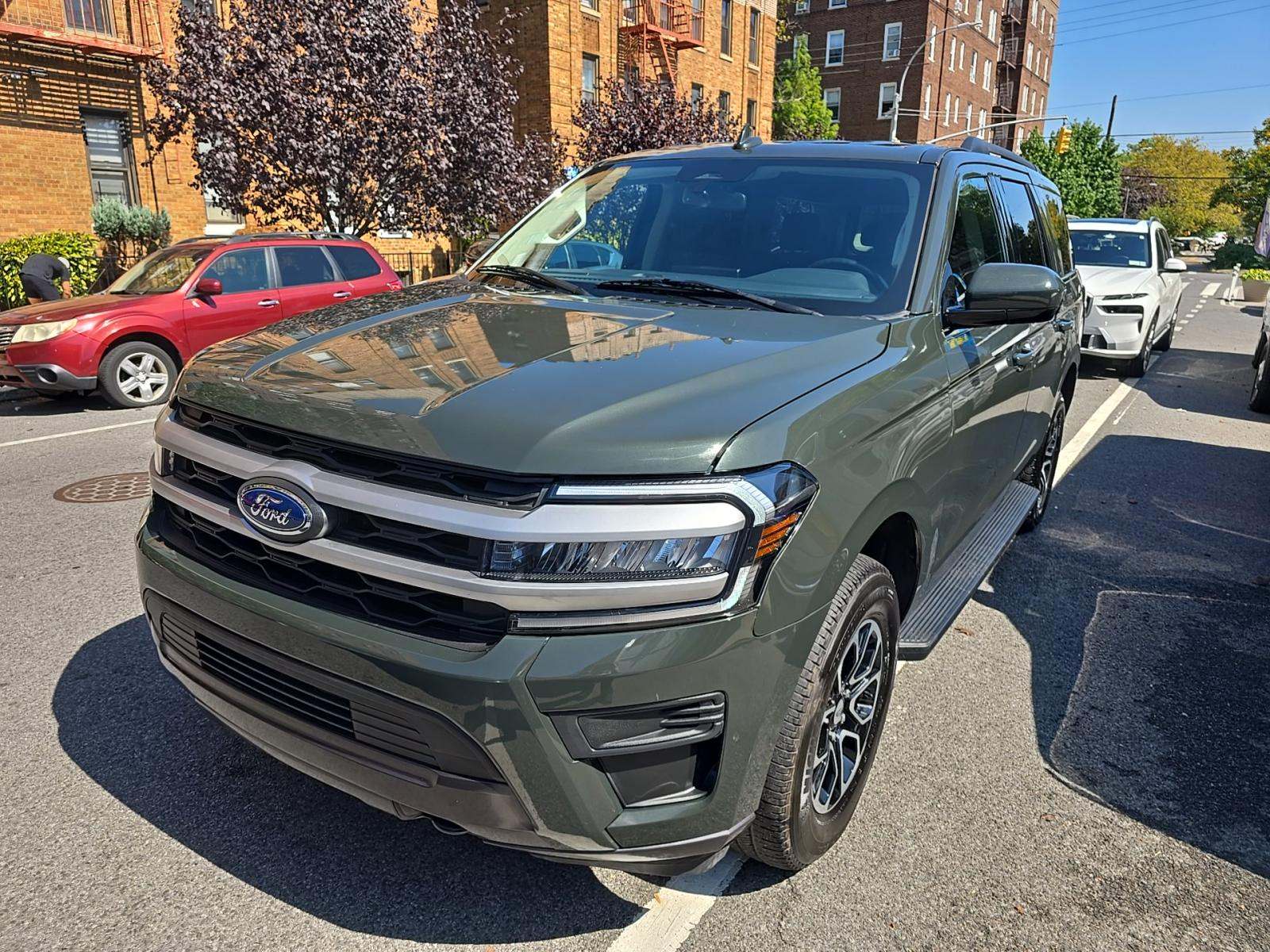 FORD EXPEDITION - 1