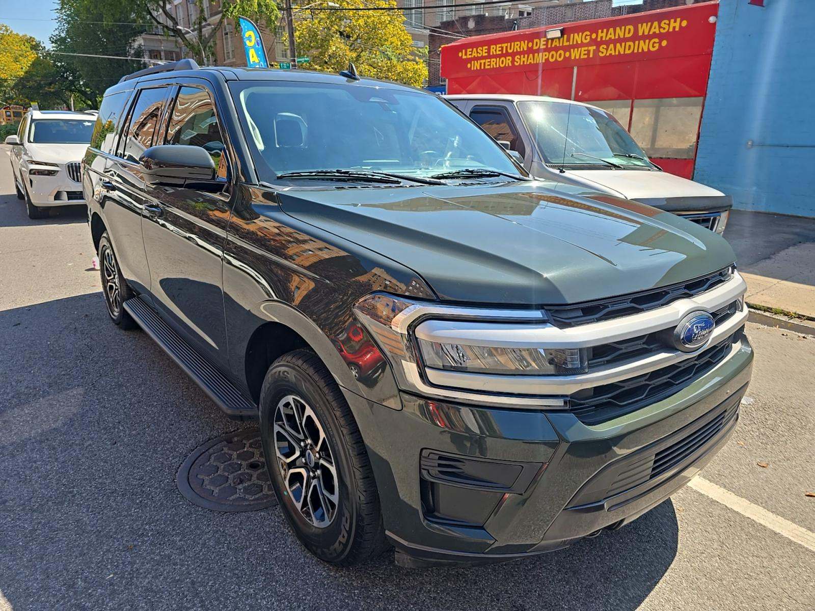 FORD EXPEDITION - 4