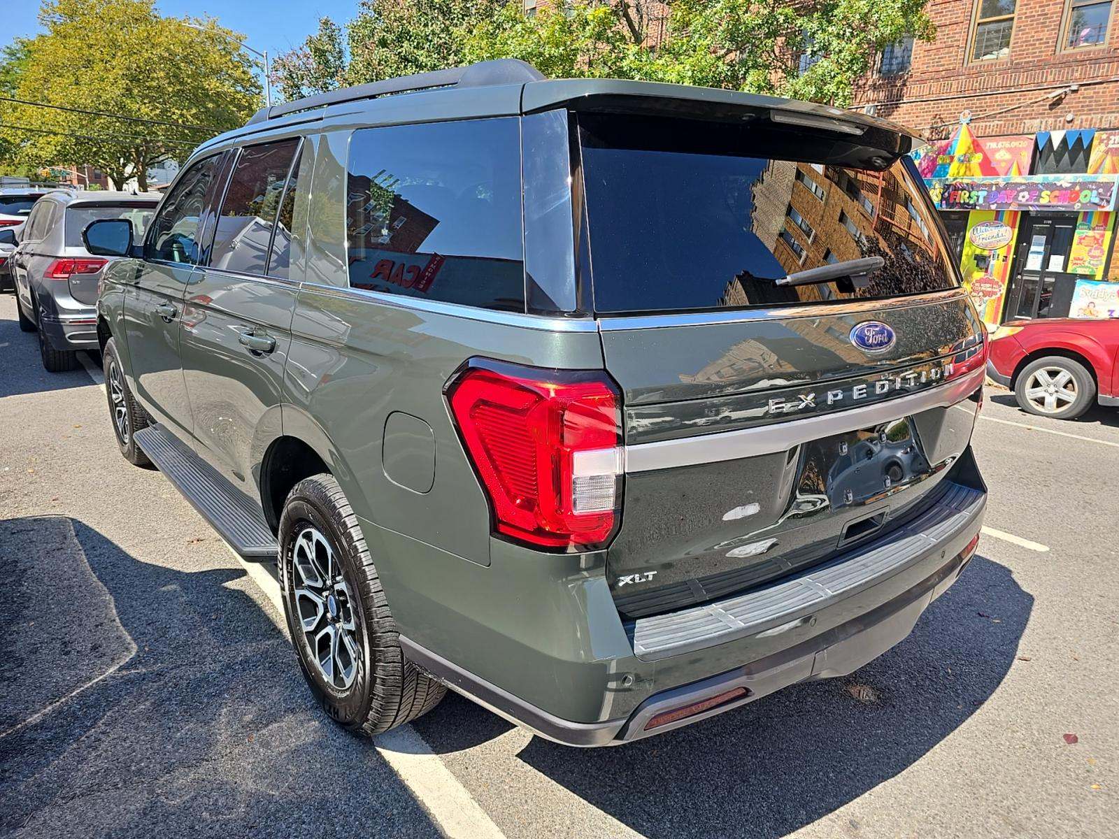 FORD EXPEDITION - 2