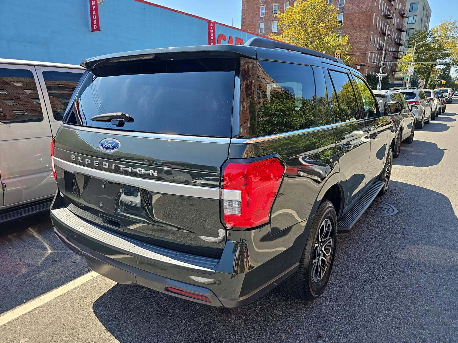 FORD EXPEDITION - 3