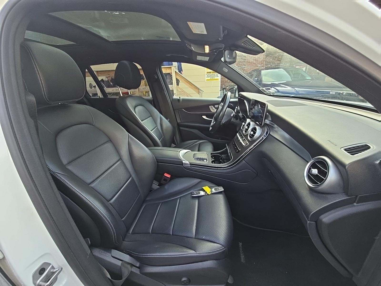 2021 Mercedes-Benz GLC GLC 300 AWD