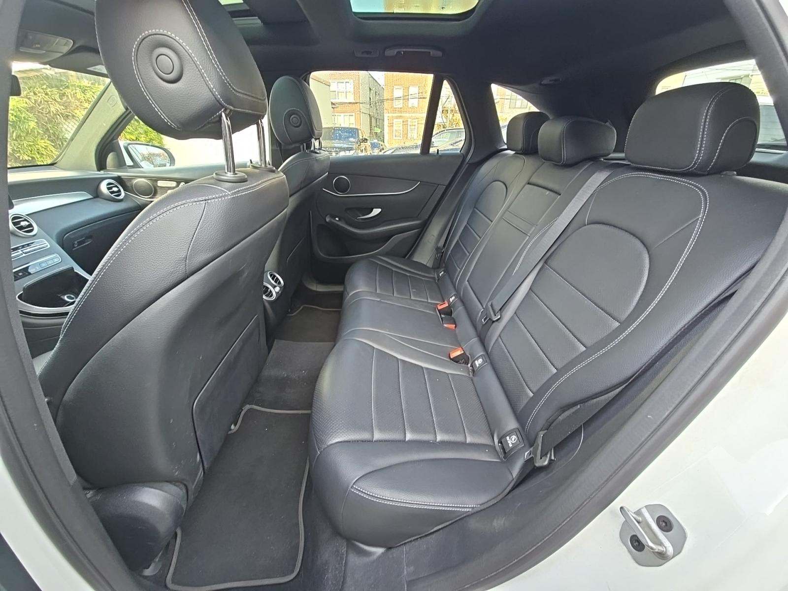 2021 Mercedes-Benz GLC GLC 300 AWD