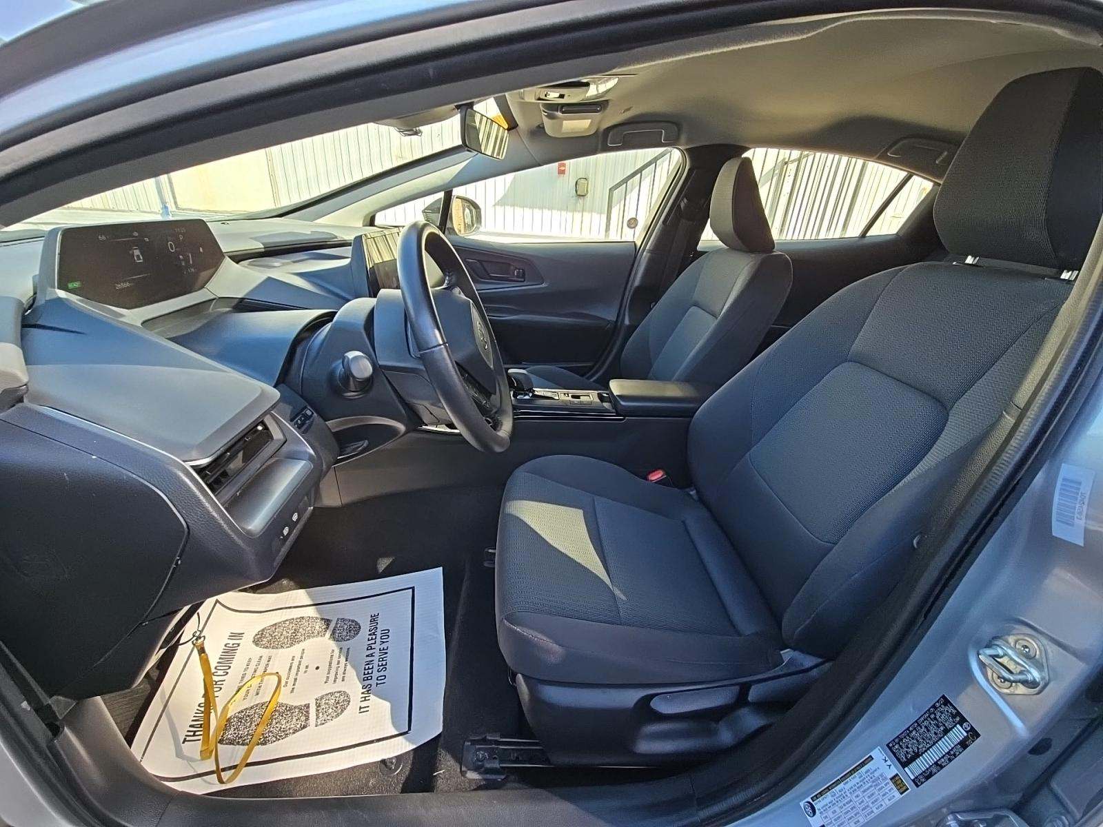 2023 Toyota Prius LE FWD