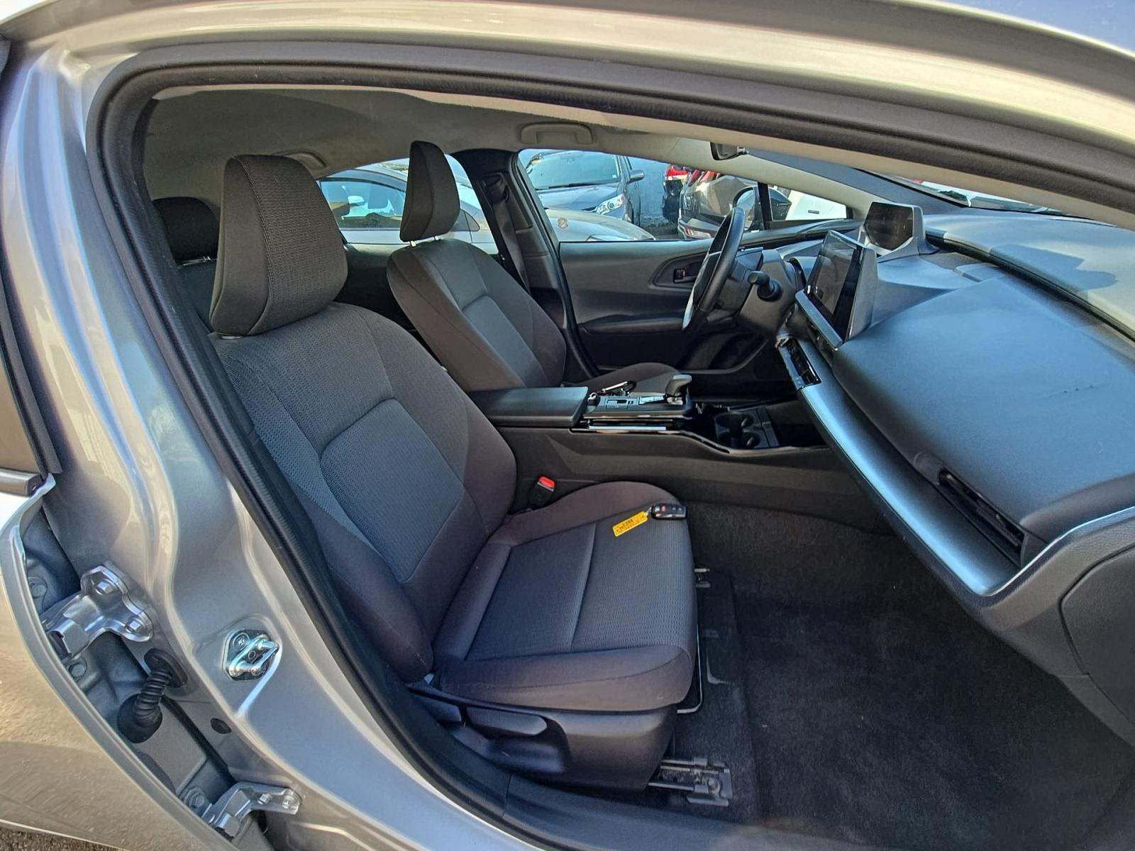 2023 Toyota Prius LE FWD