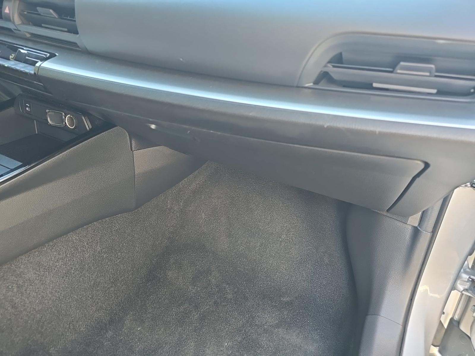 2023 Toyota Prius LE FWD