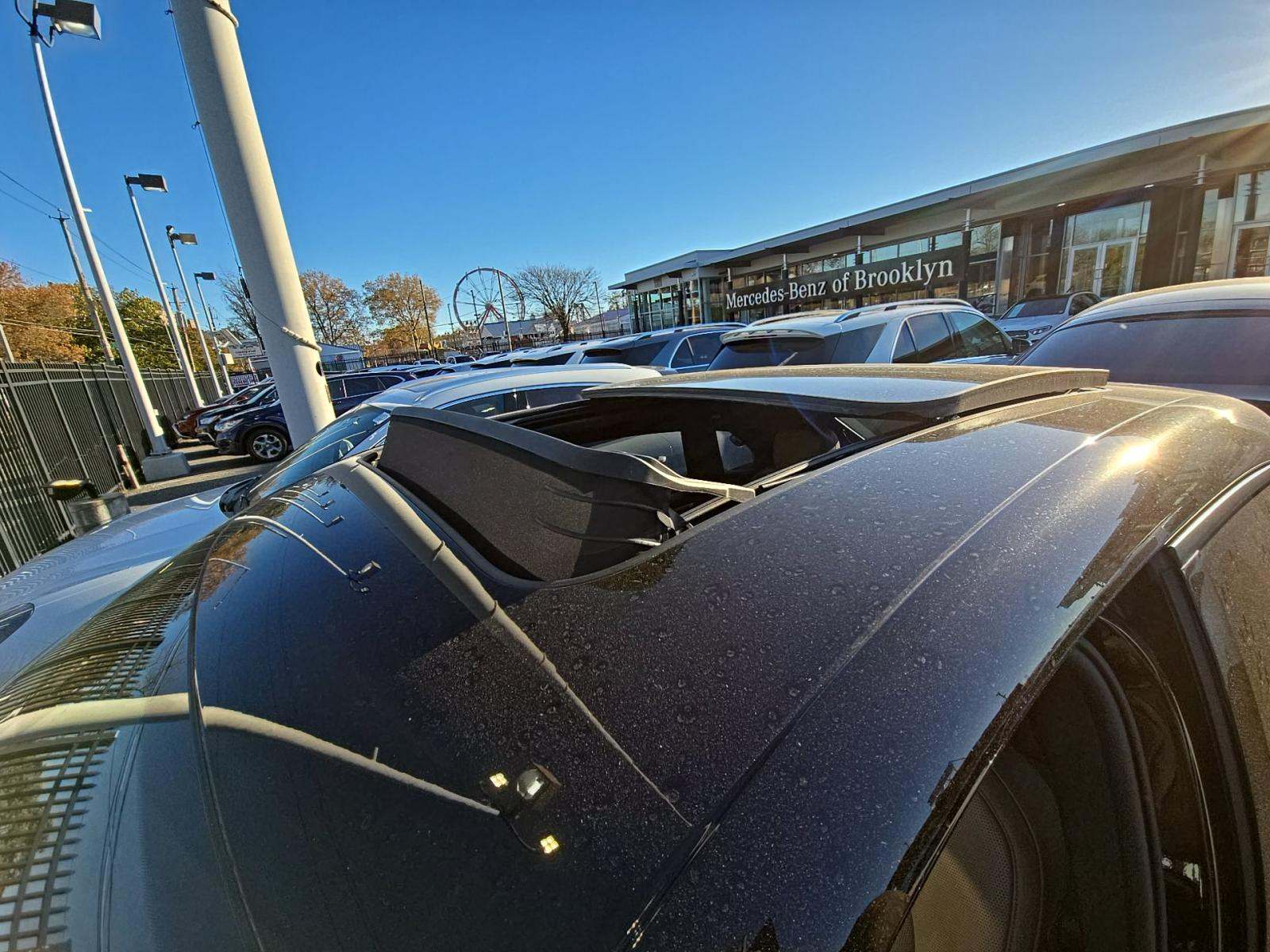 2022 Porsche Macan Base AWD