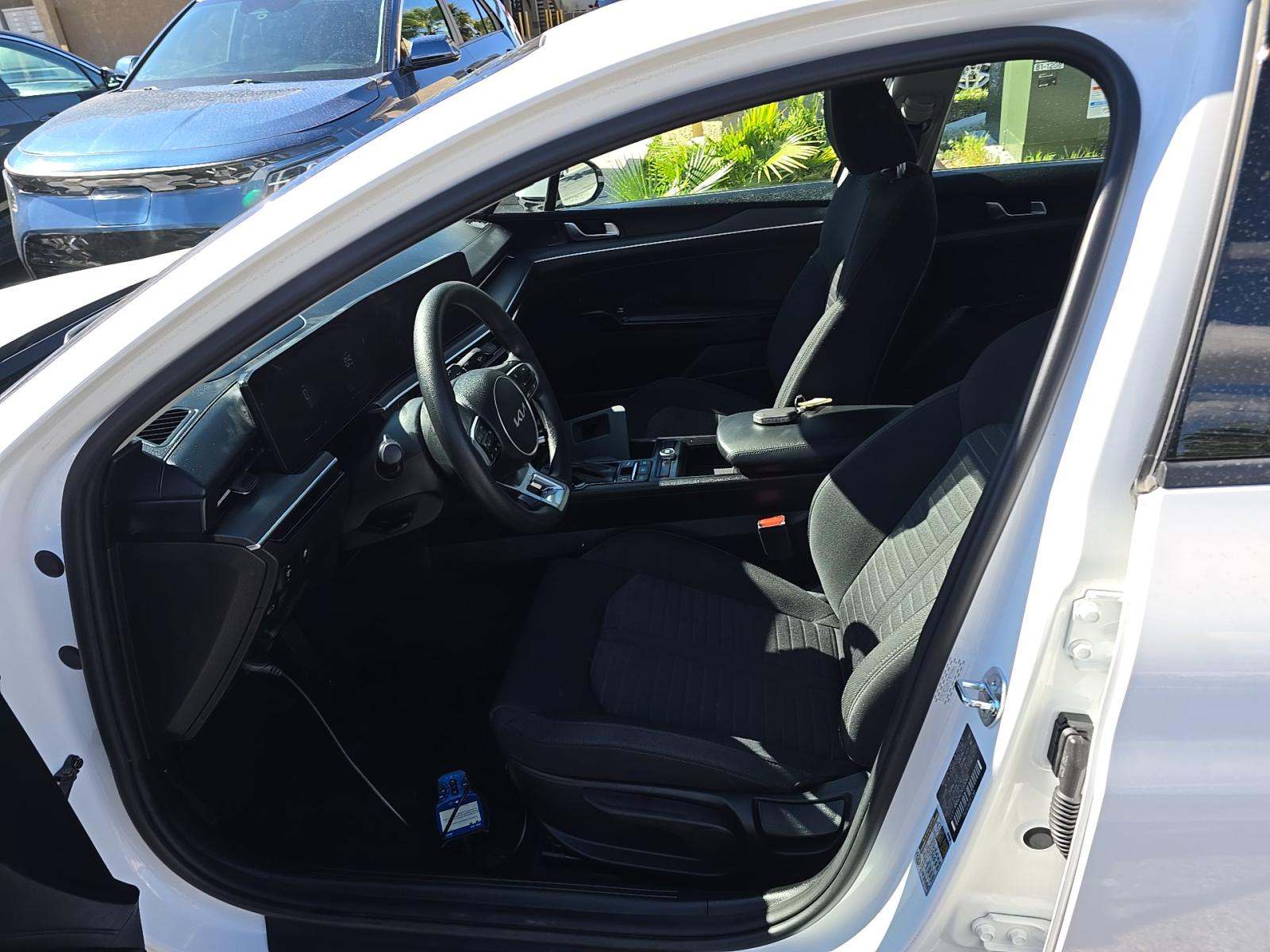 2025 Kia K5 LXS FWD
