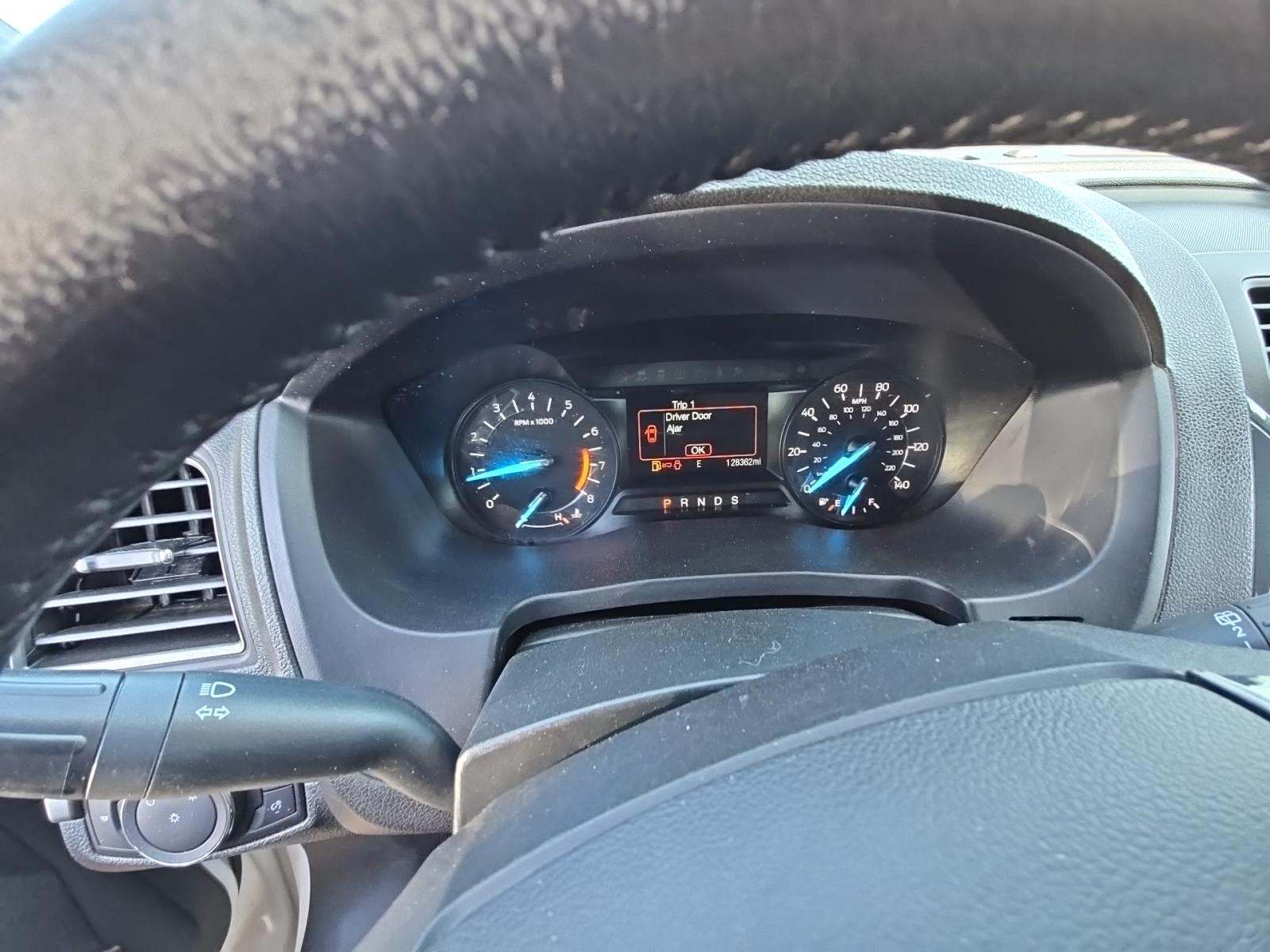 FORD EXPLORER - 9