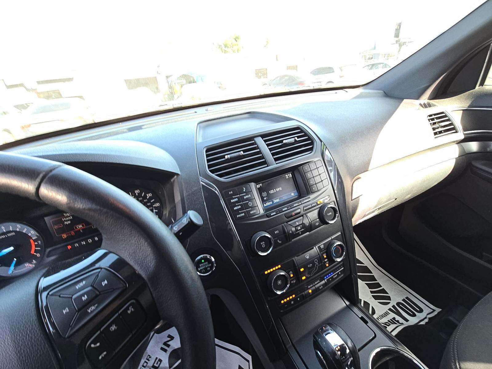 FORD EXPLORER - 10