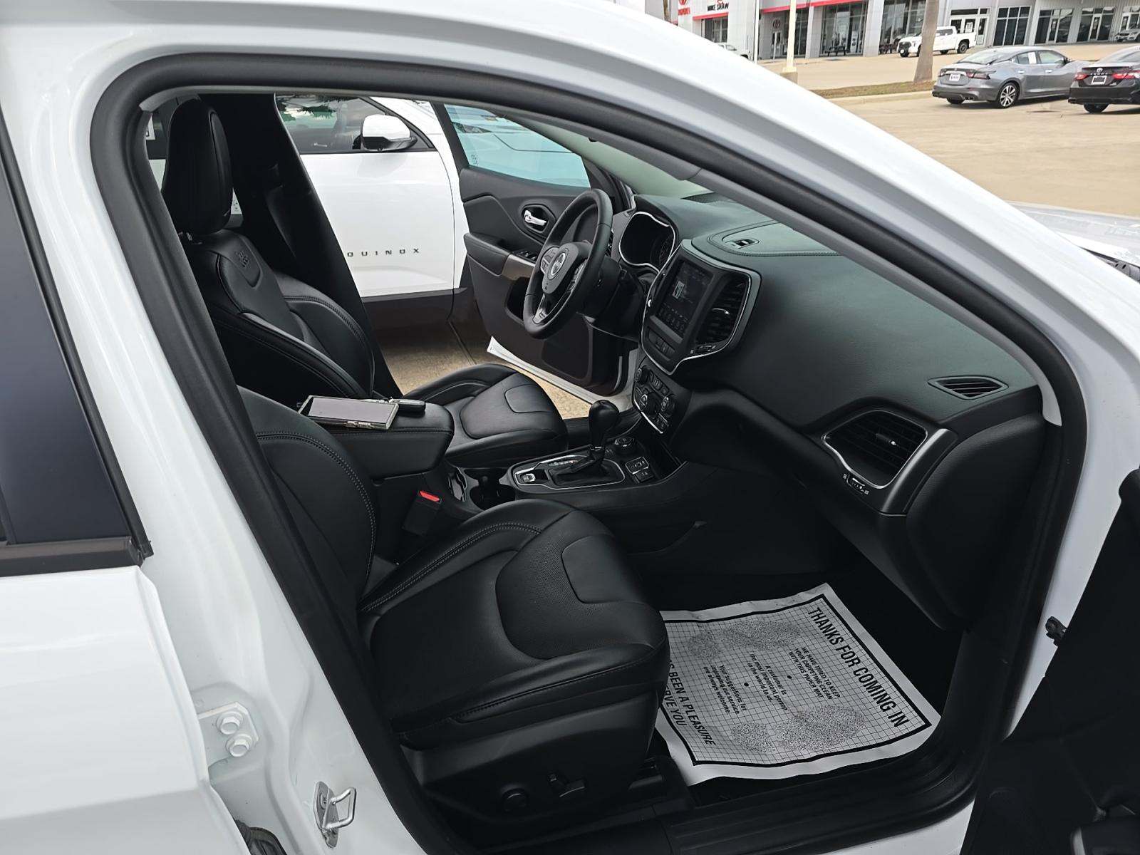 2022 Jeep Cherokee Latitude Lux AWD