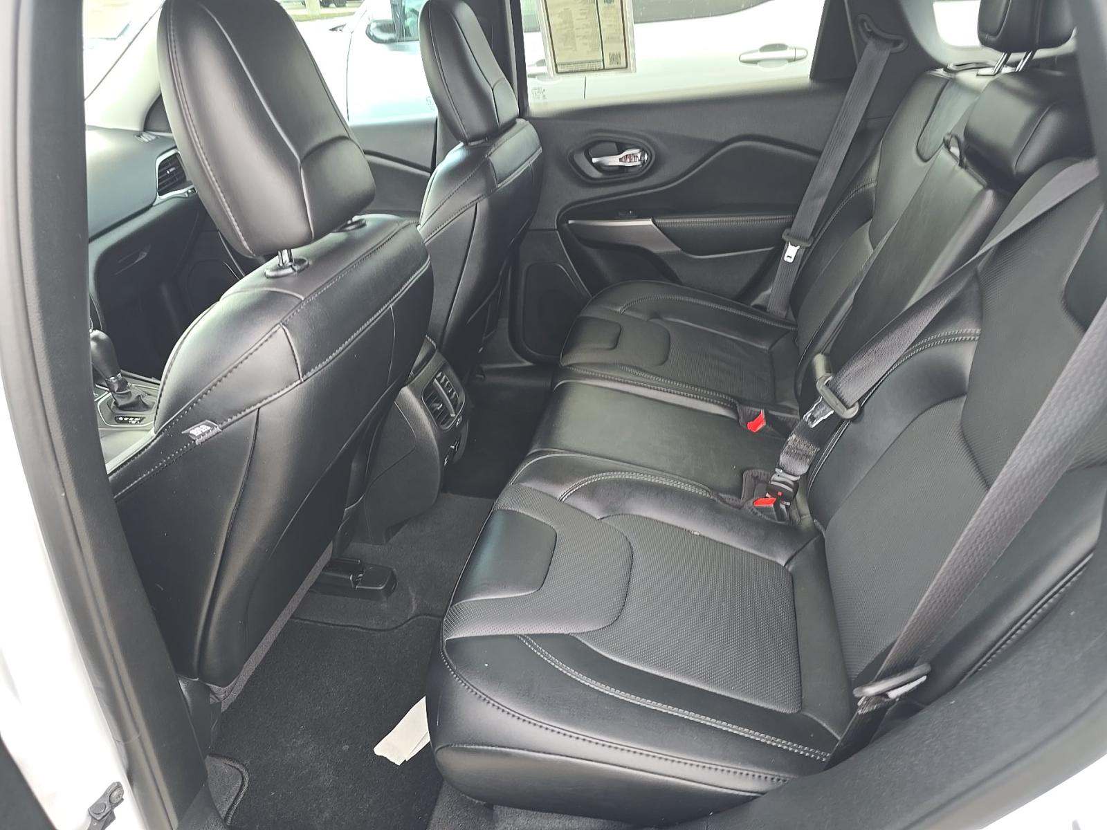 2022 Jeep Cherokee Latitude Lux AWD