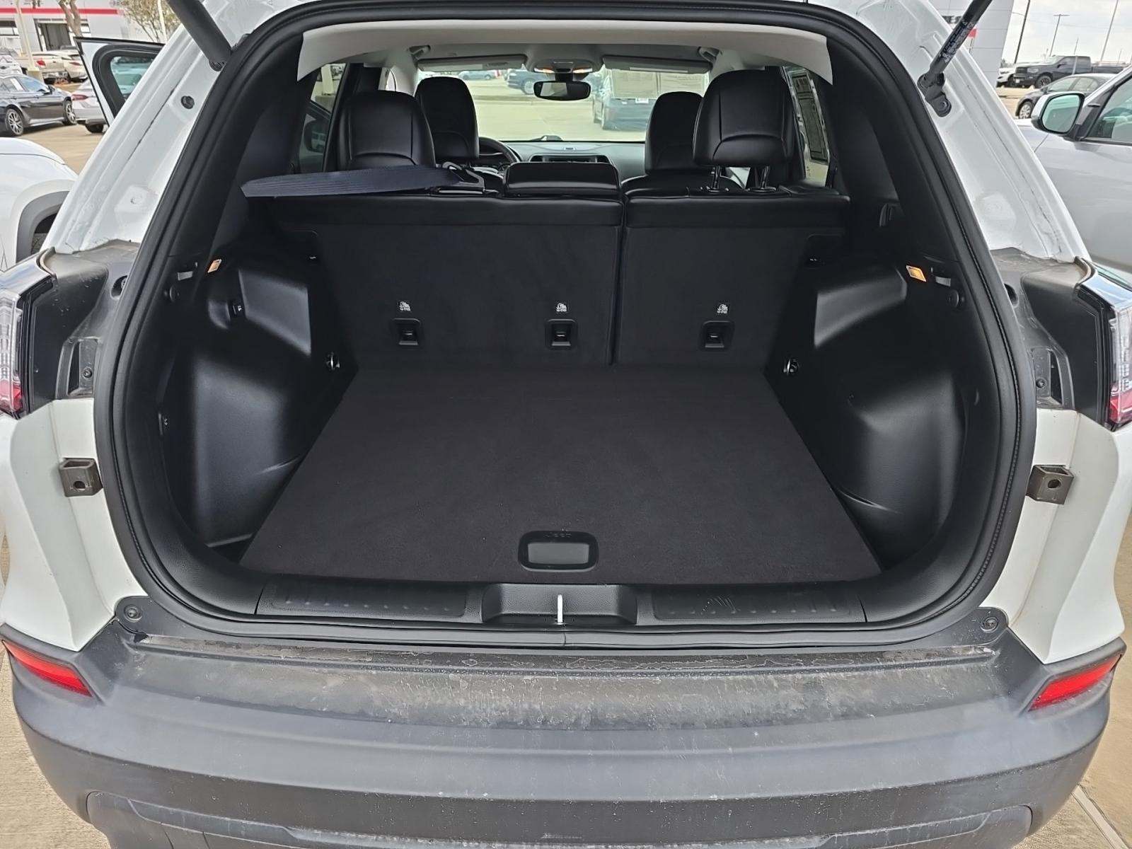 2022 Jeep Cherokee Latitude Lux AWD