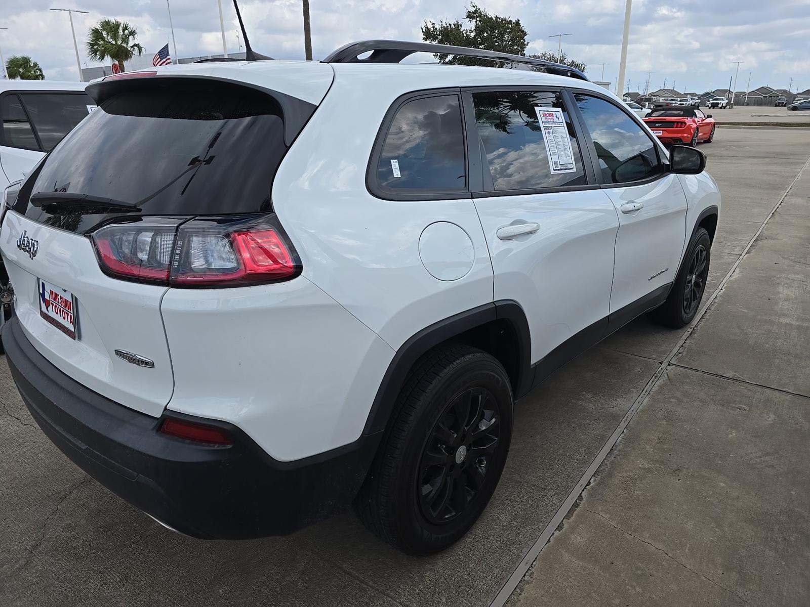 2022 Jeep Cherokee Latitude Lux AWD