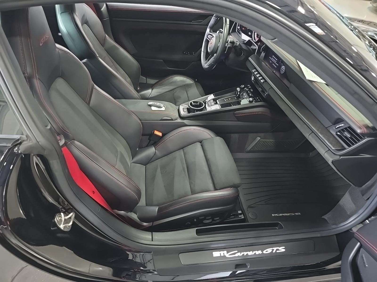 2024 Porsche 911 Carrera GTS RWD