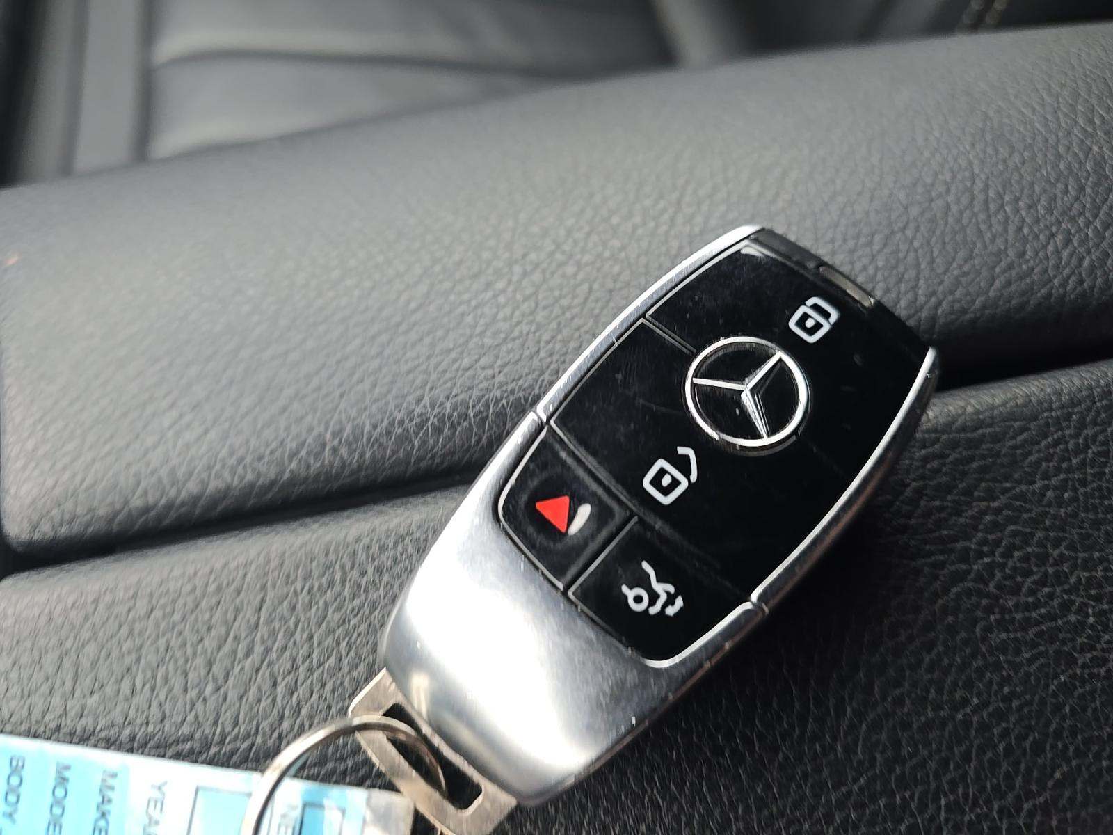 MERCEDES-BENZ E-CLASS - 8