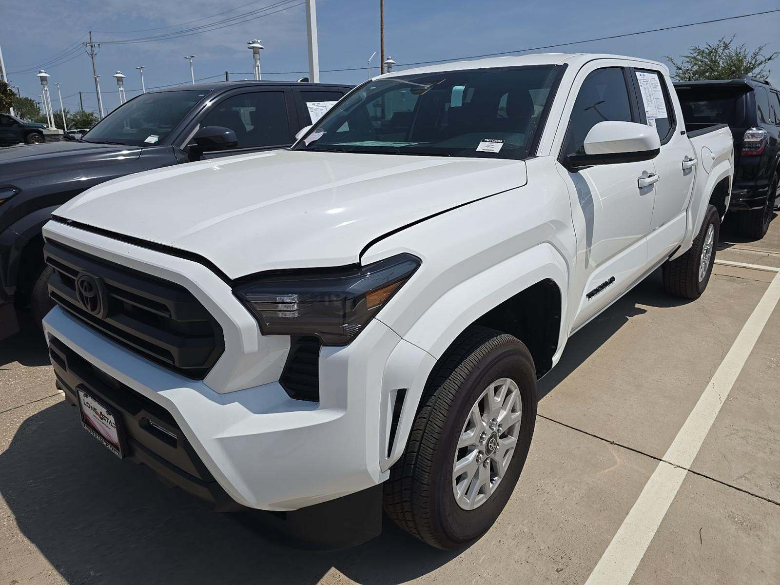 2026 Toyota Tacoma SR5 AWD