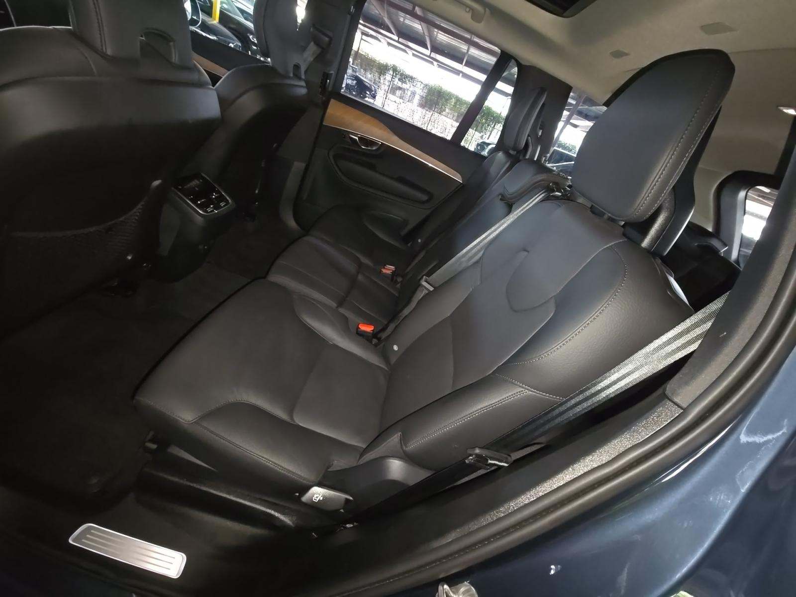 2025 Volvo XC90 B6 Plus AWD