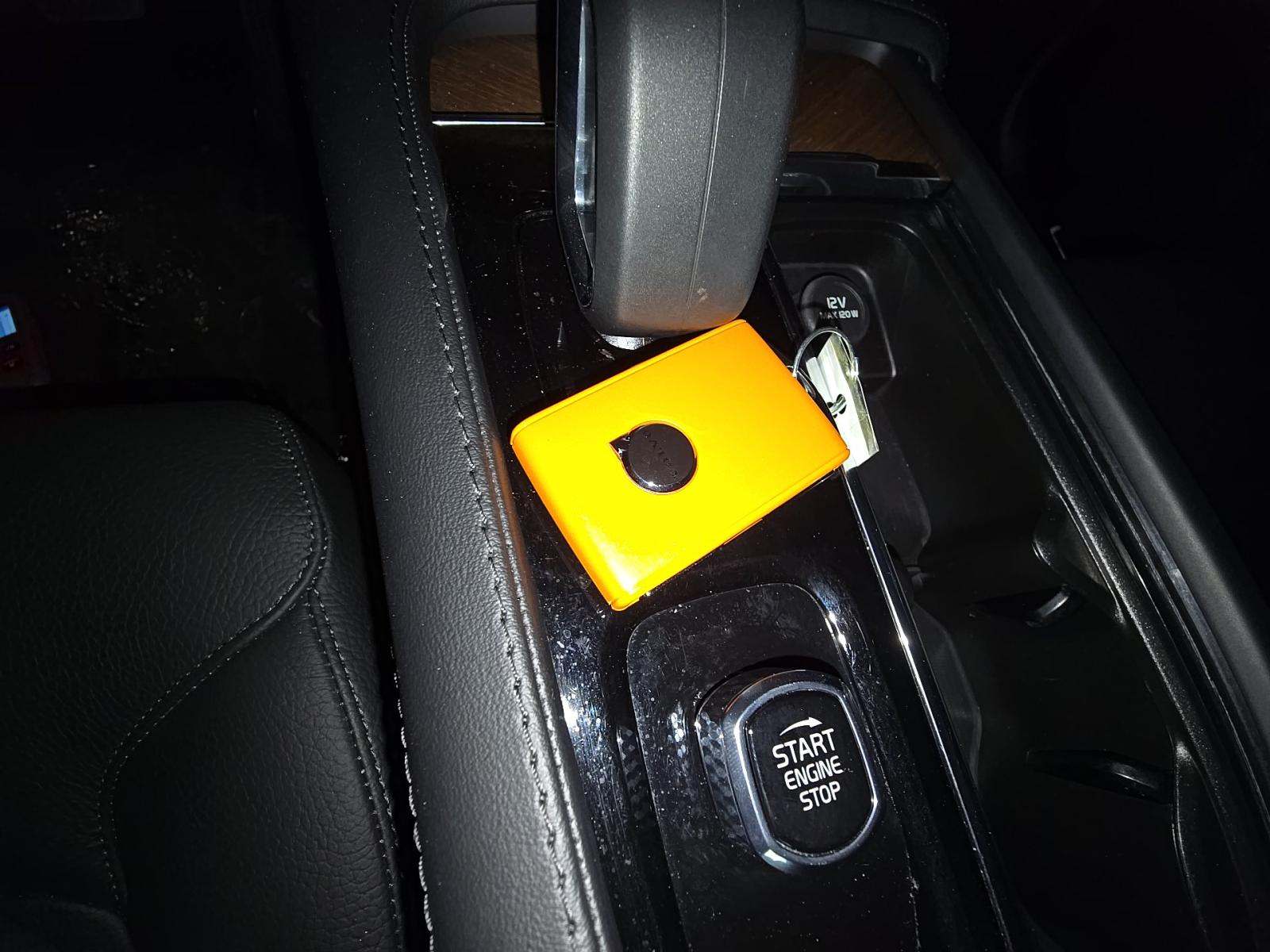 2025 Volvo XC90 B6 Plus AWD