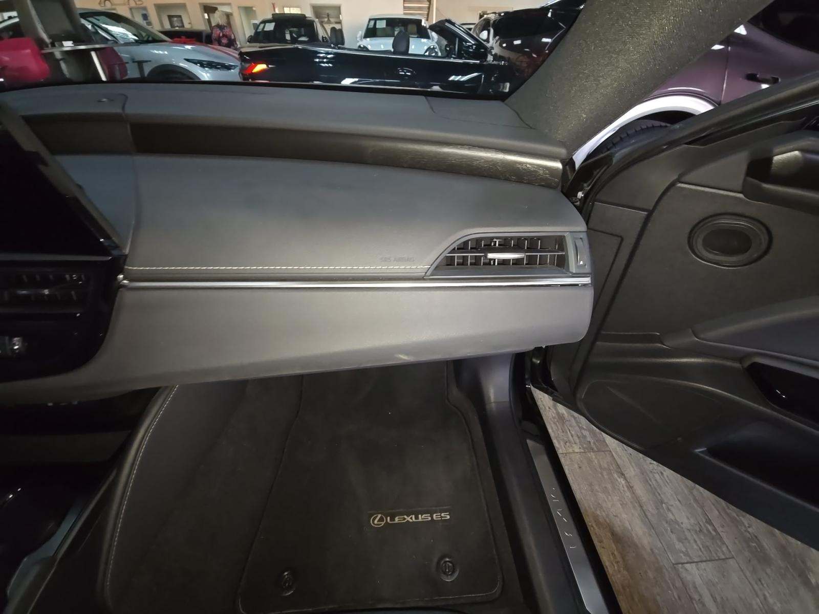 2023 Lexus ES ES 300h FWD