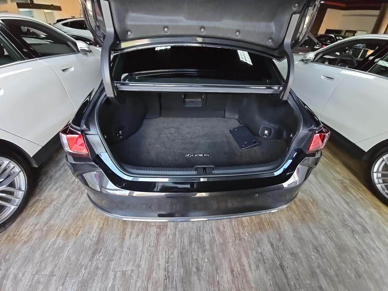 2023 Lexus ES ES 300h FWD