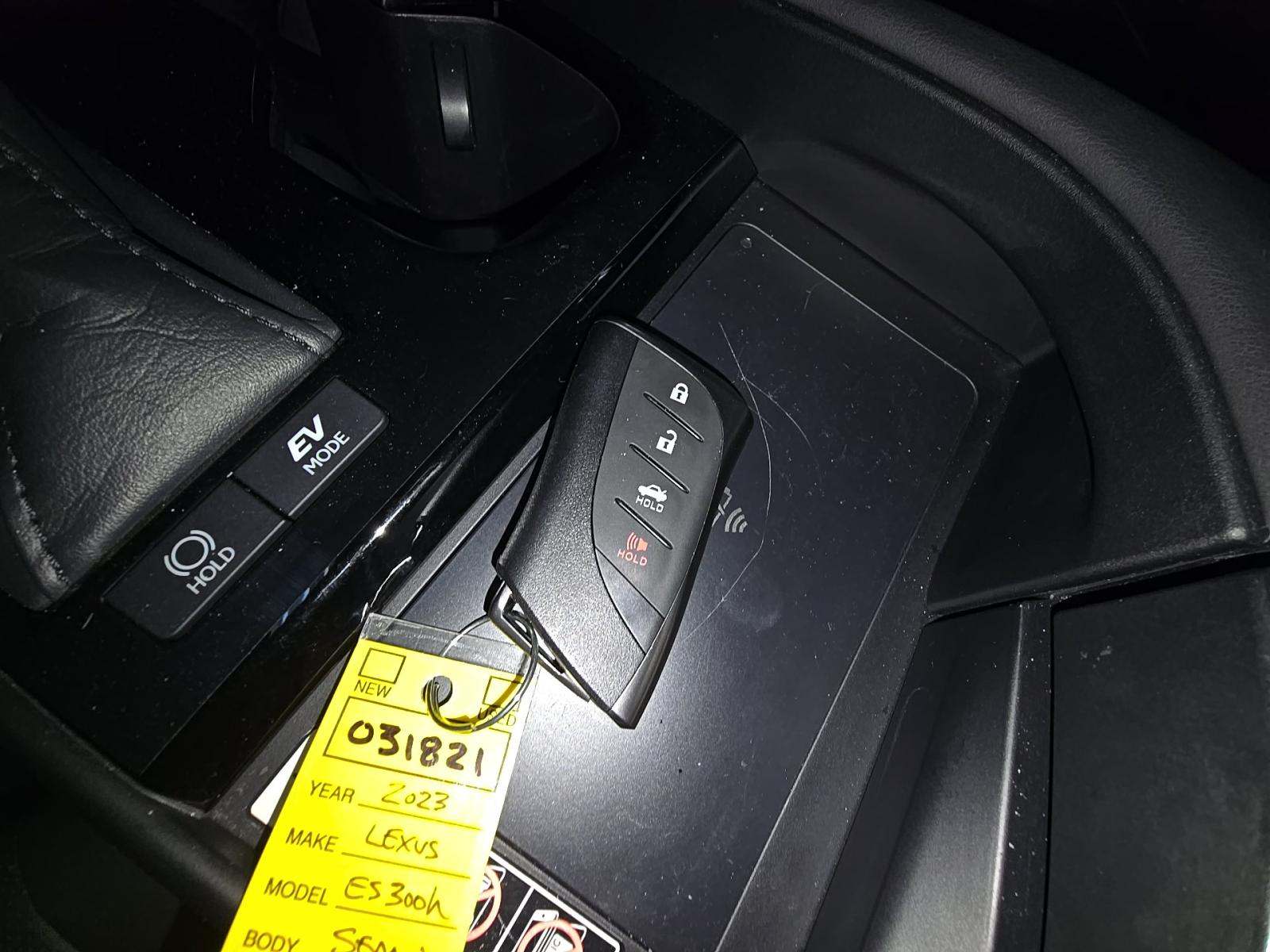 2023 Lexus ES ES 300h FWD