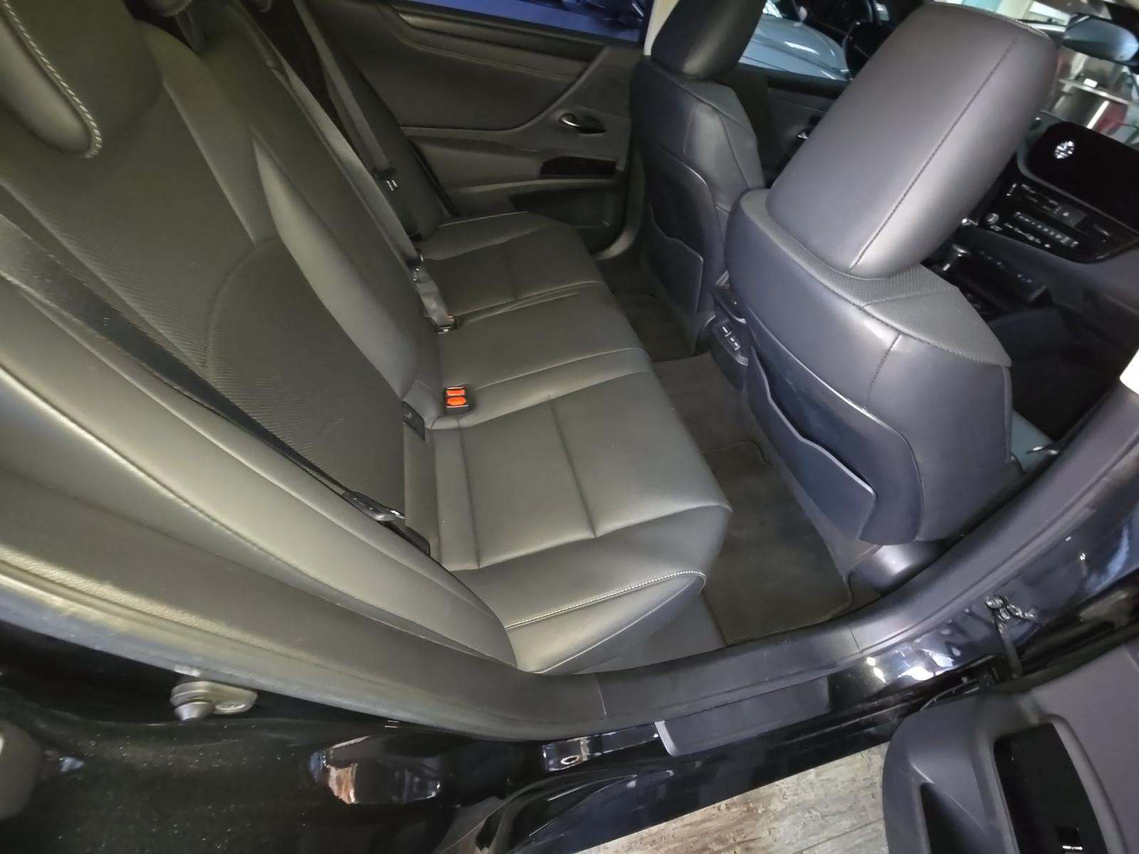 2023 Lexus ES ES 300h FWD