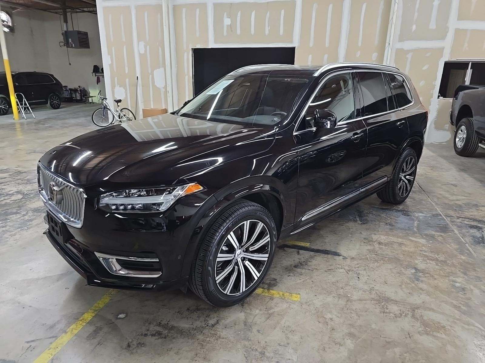 2025 Volvo XC90 B6 Plus AWD