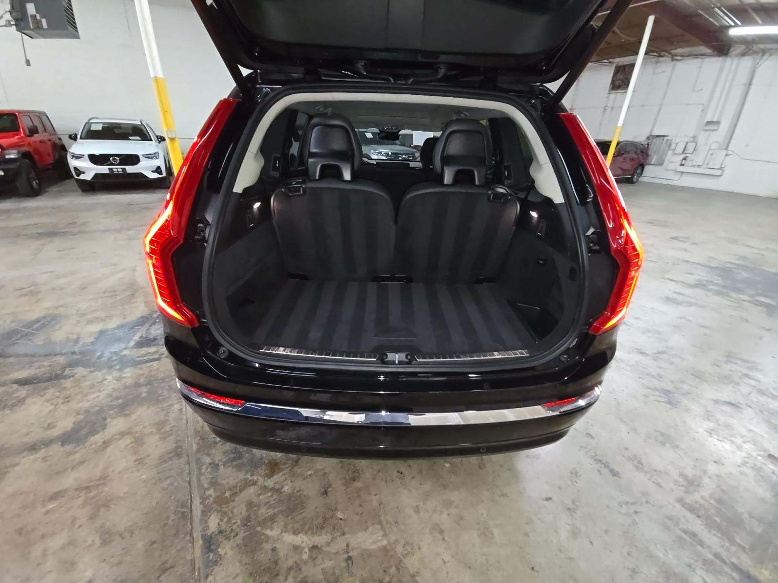 2025 Volvo XC90 B6 Plus AWD