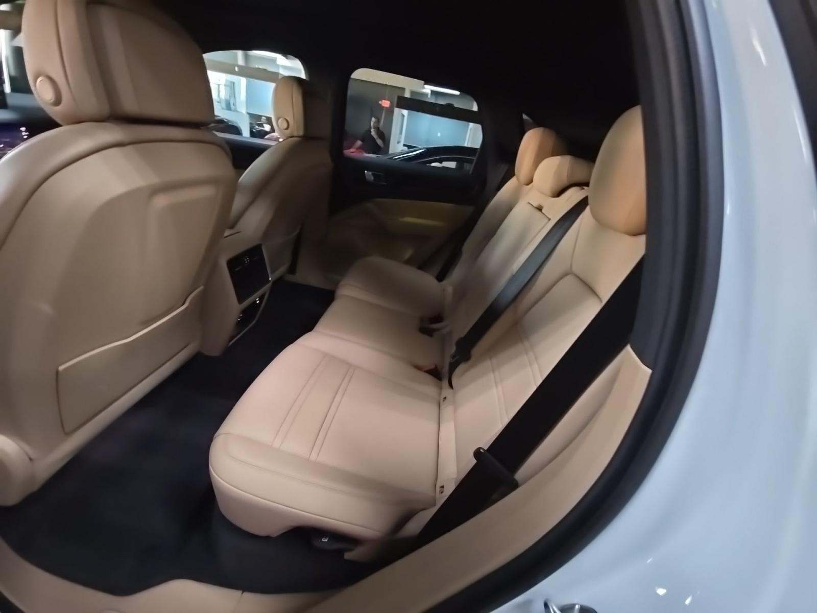 2022 Porsche Cayenne Base AWD