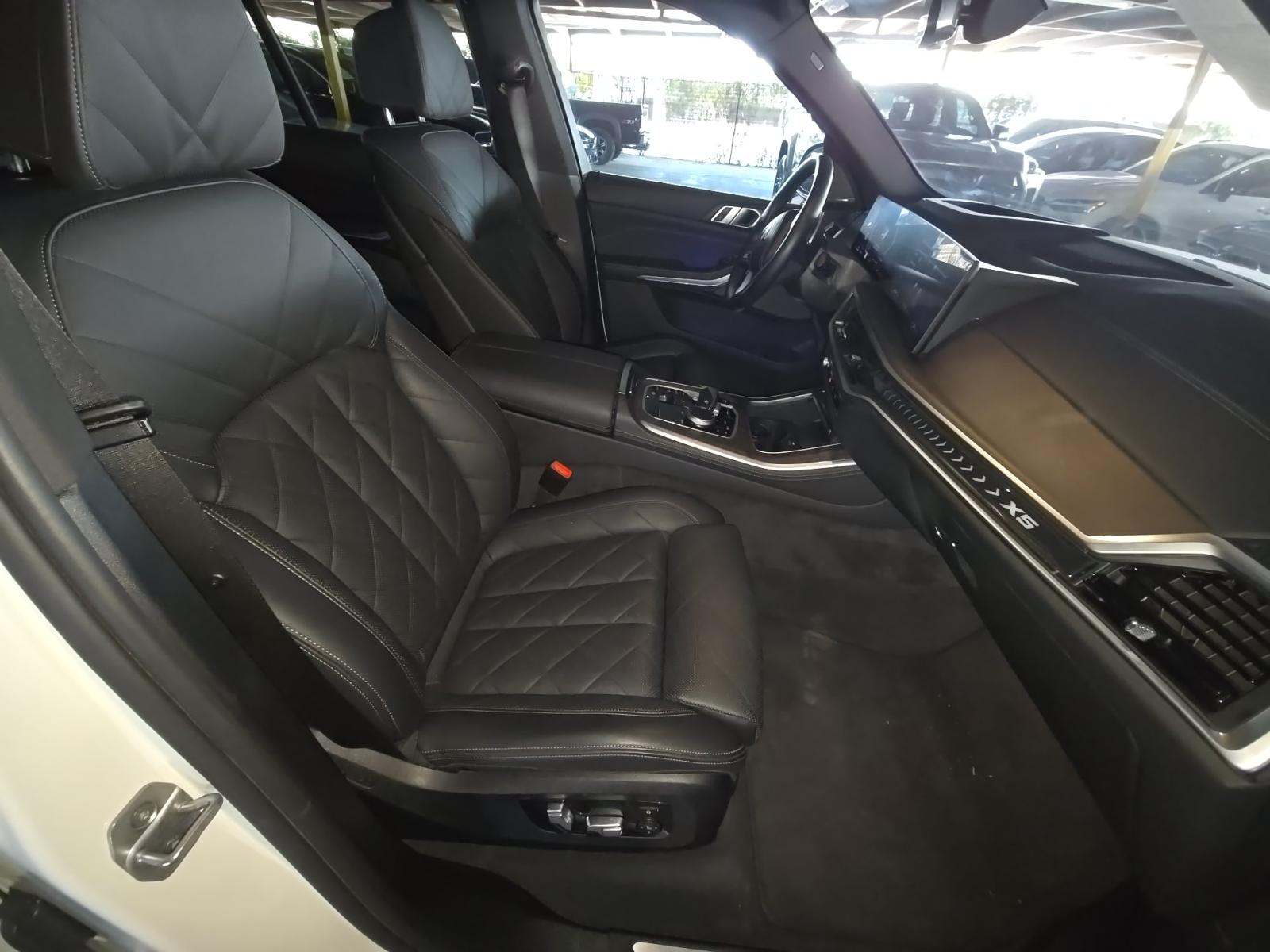 2025 BMW X5 sDrive40i RWD