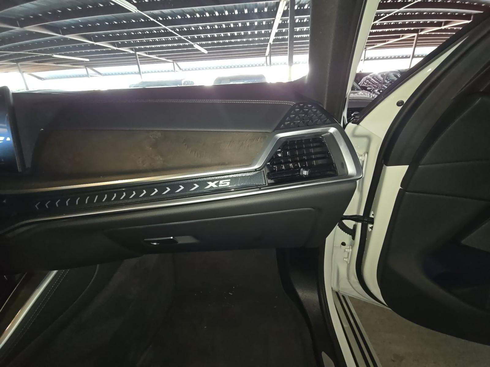 2025 BMW X5 sDrive40i RWD