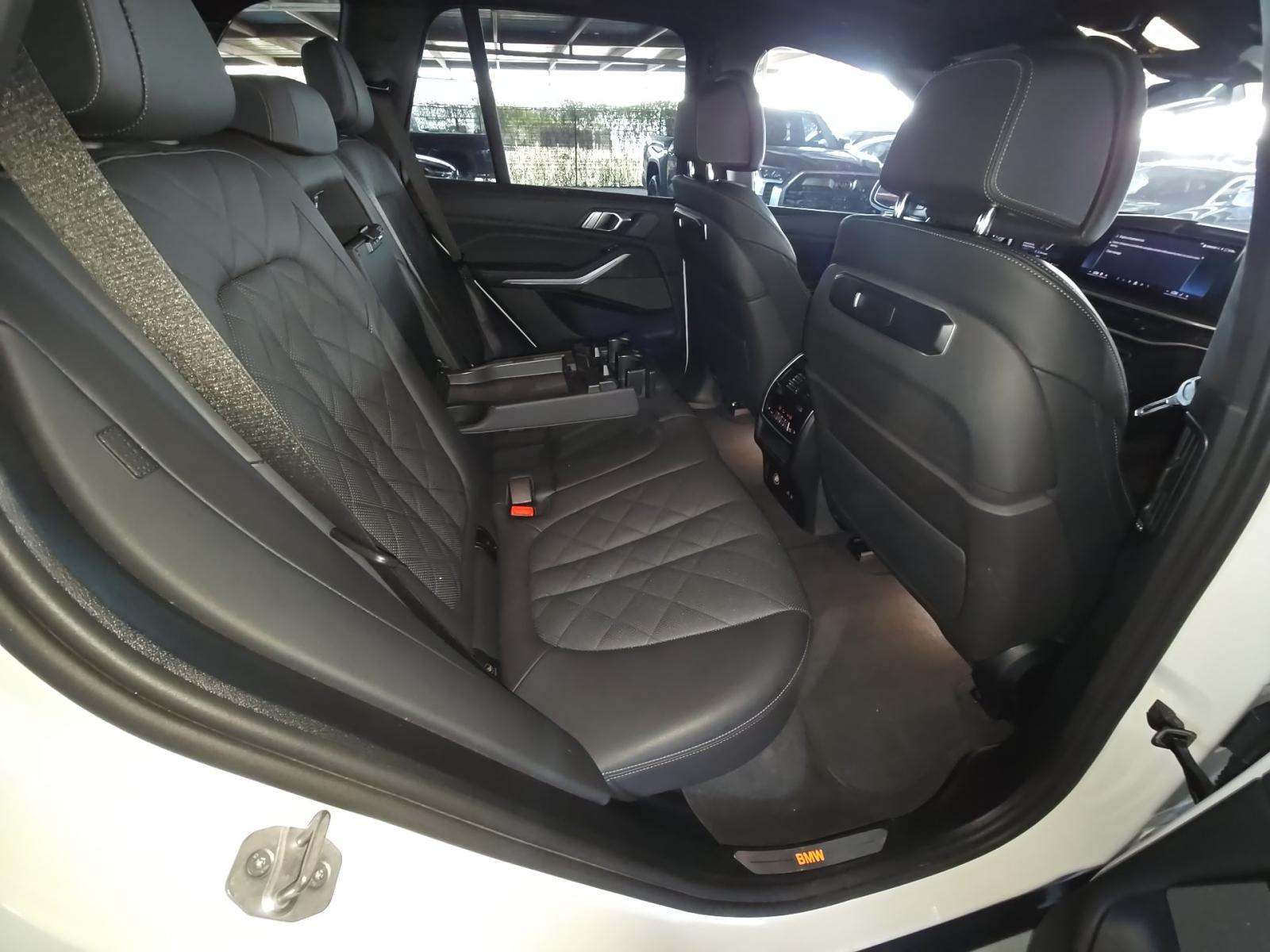 2025 BMW X5 sDrive40i RWD