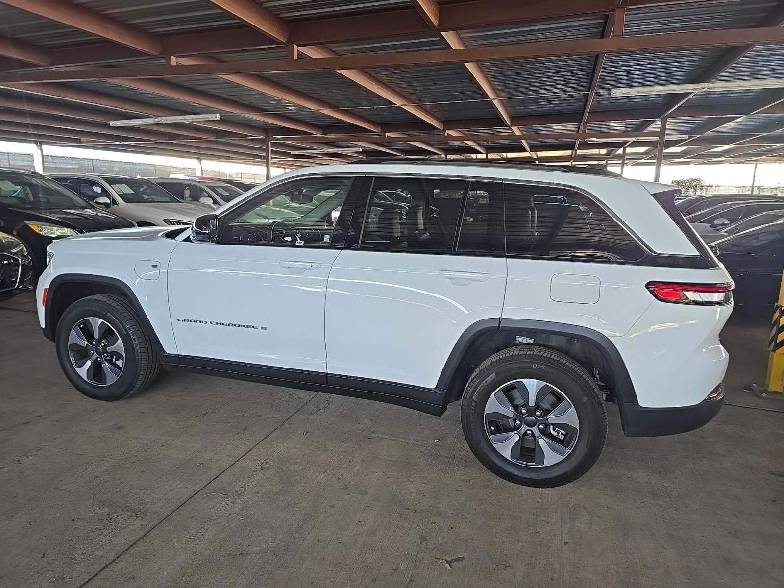 2022 Jeep Grand Cherokee 4xe AWD