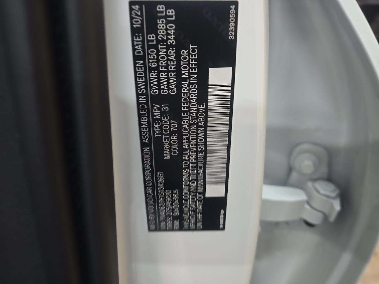 2025 Volvo XC90 B6 Plus AWD