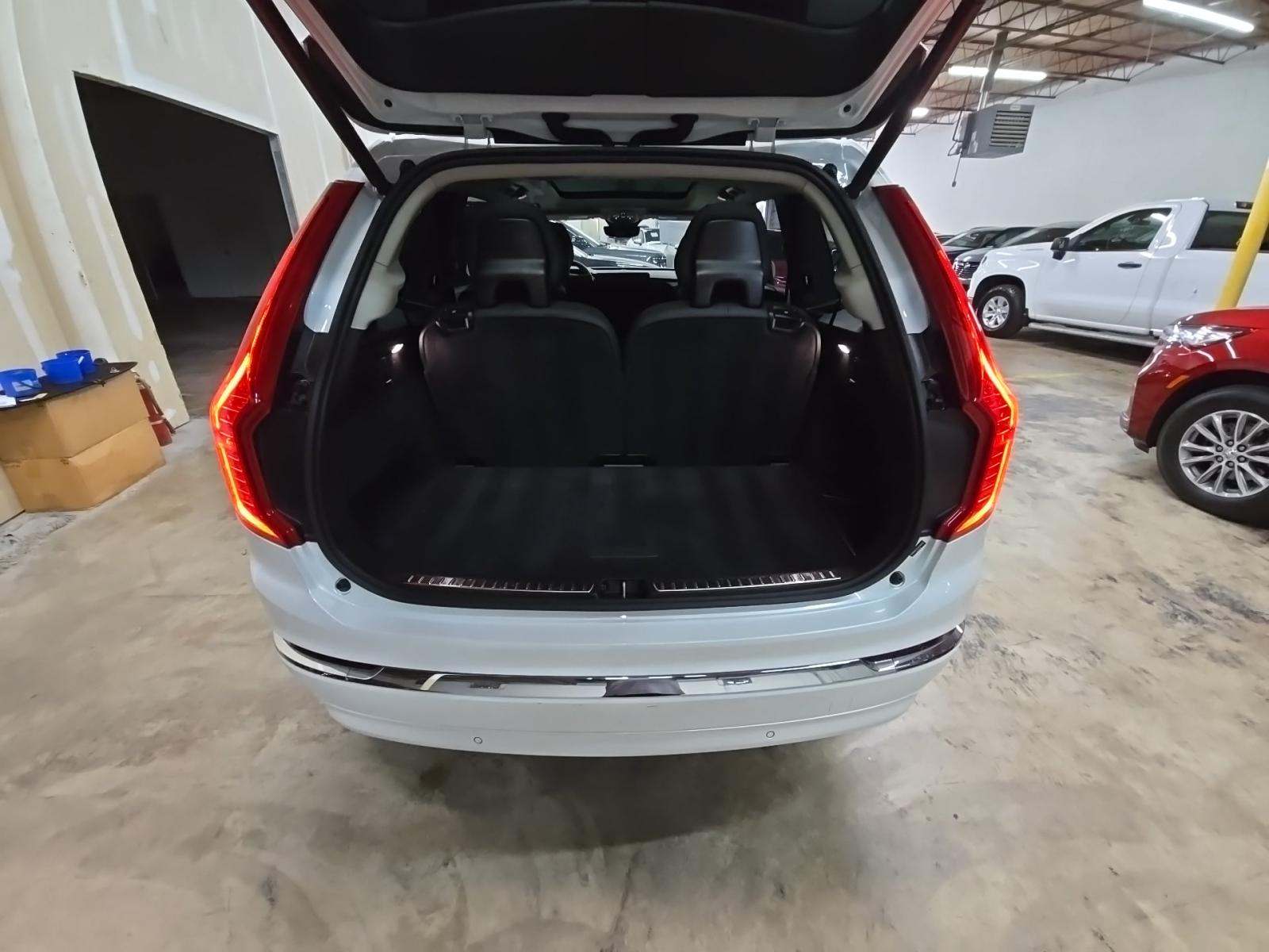 2025 Volvo XC90 B6 Plus AWD