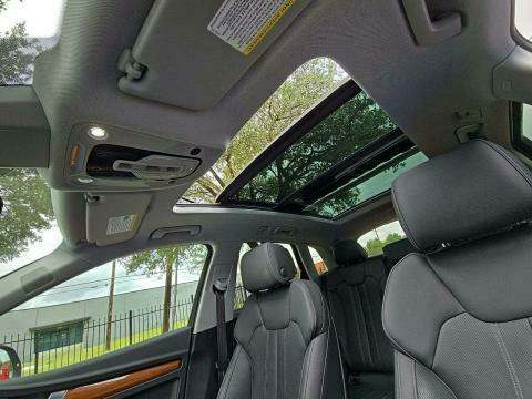 2022 Audi Q5 S line Premium Plus AWD