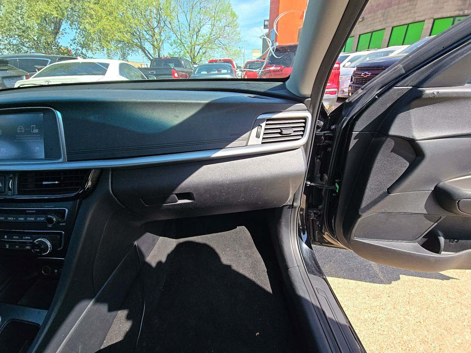 2019 Kia Optima S FWD