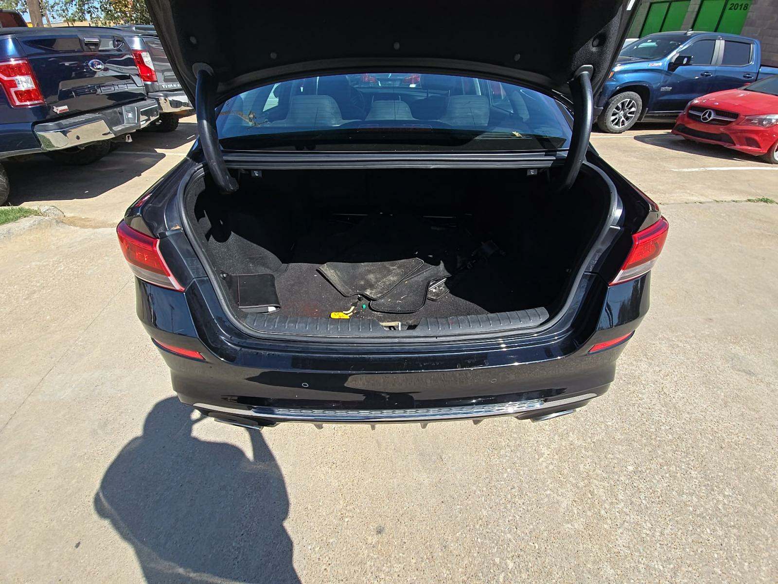 2019 Kia Optima S FWD