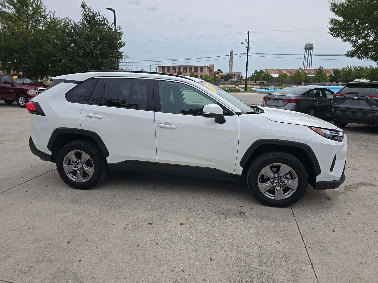 2024 Toyota RAV4 XLE AWD