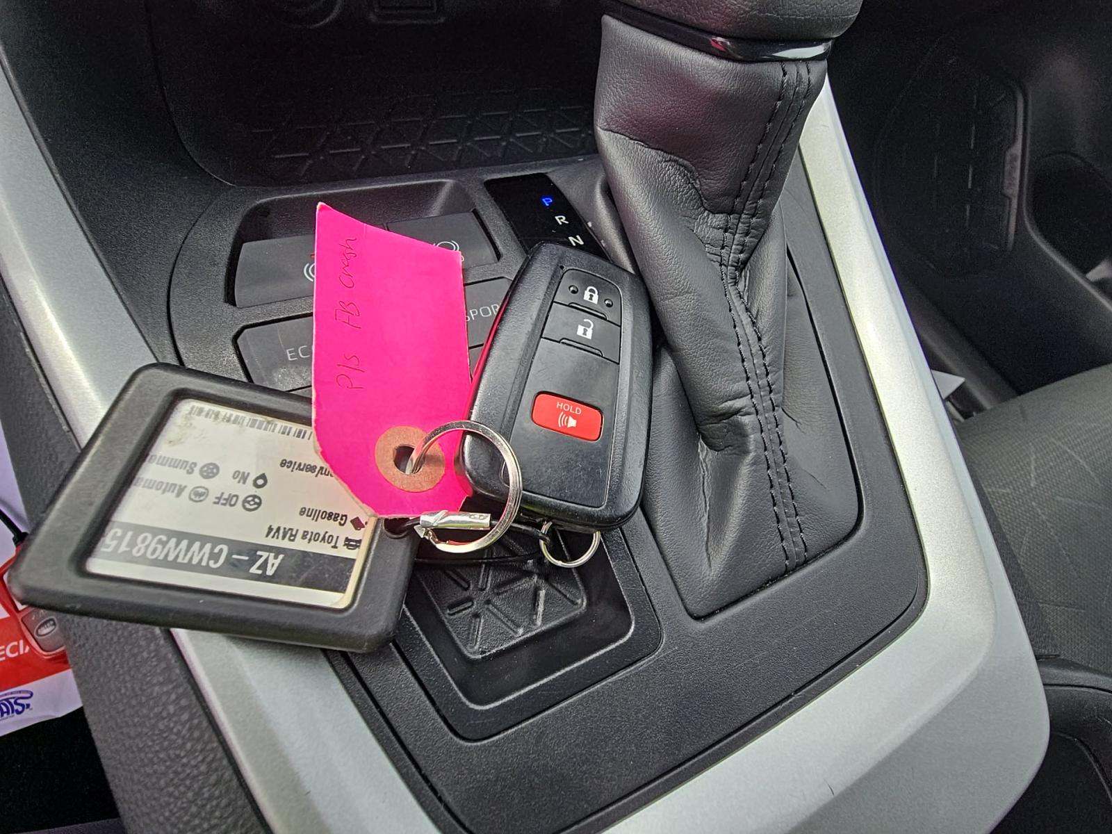 2024 Toyota RAV4 XLE AWD