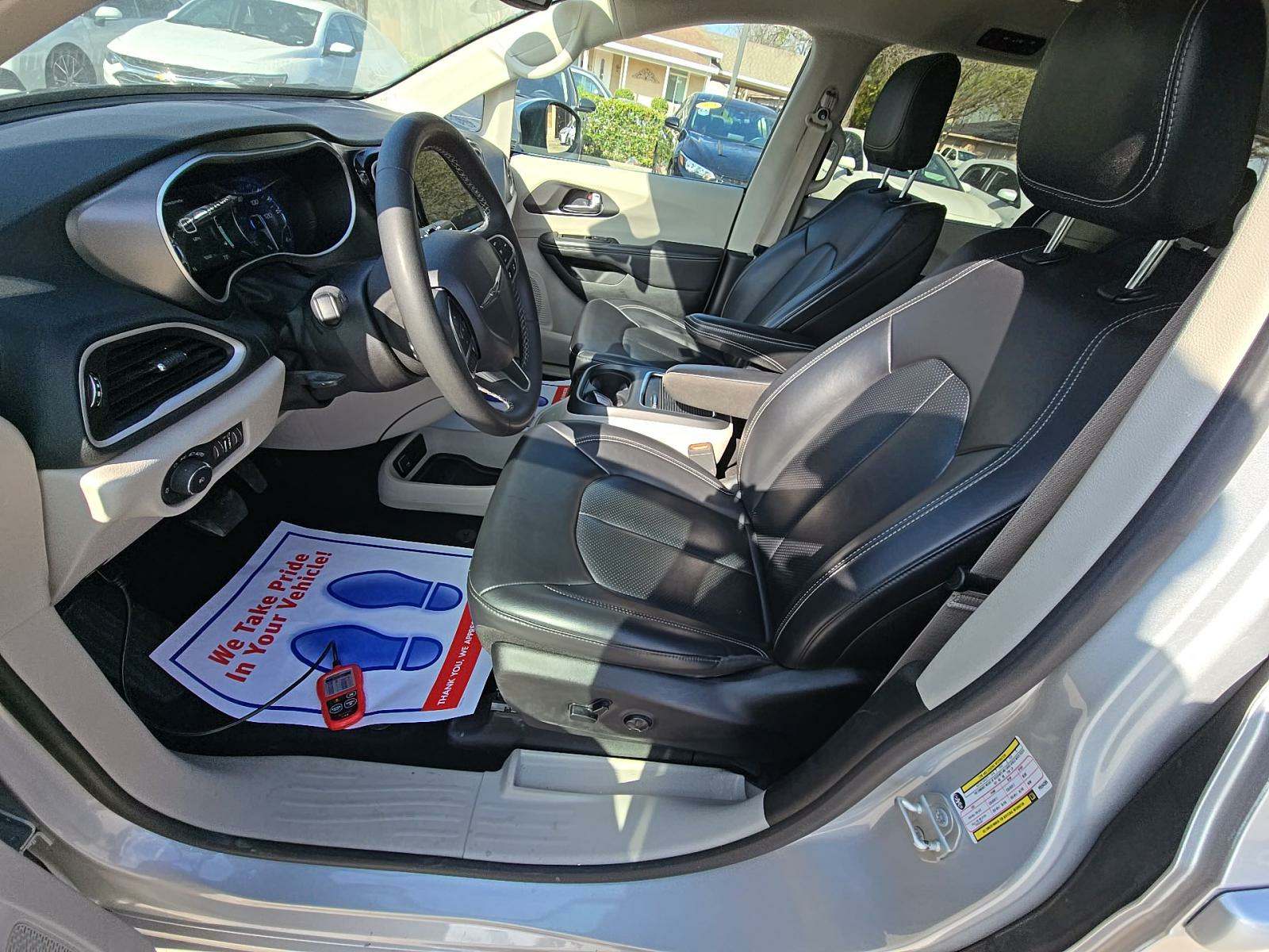 2023 Chrysler Pacifica Touring L FWD