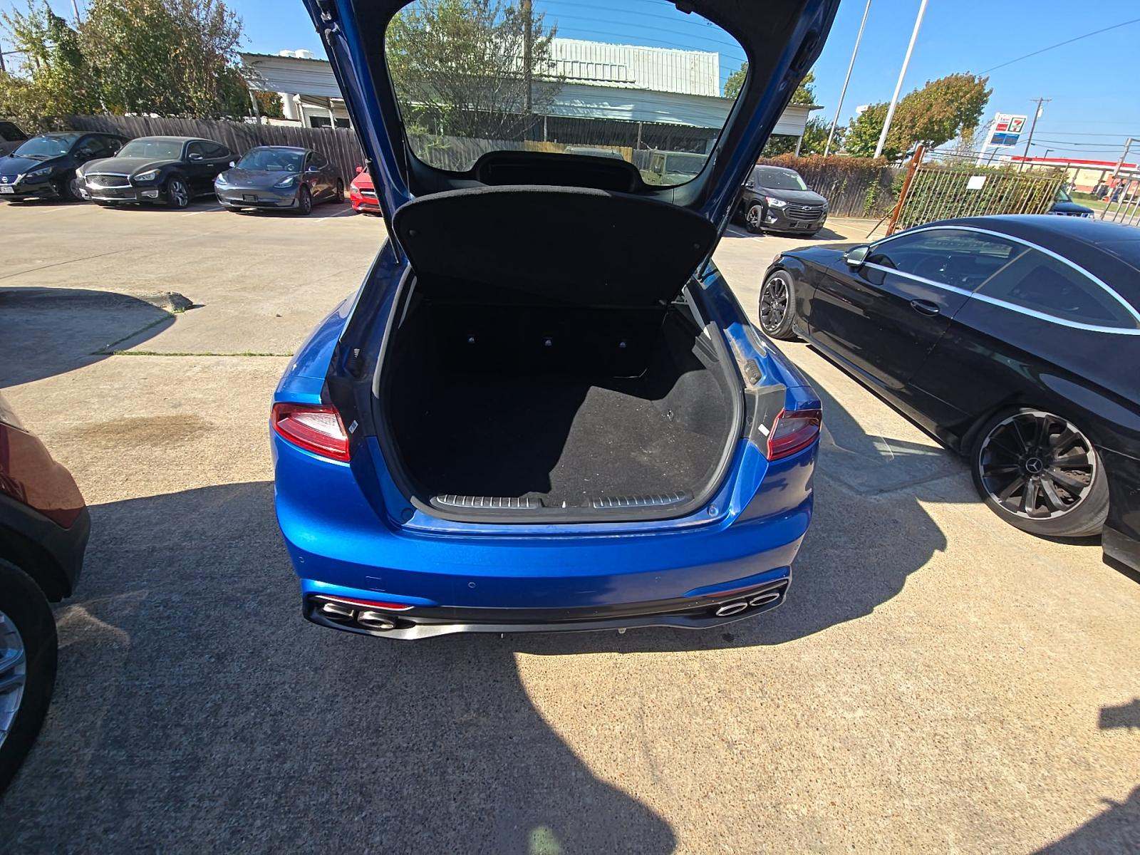 2018 Kia Stinger Premium RWD