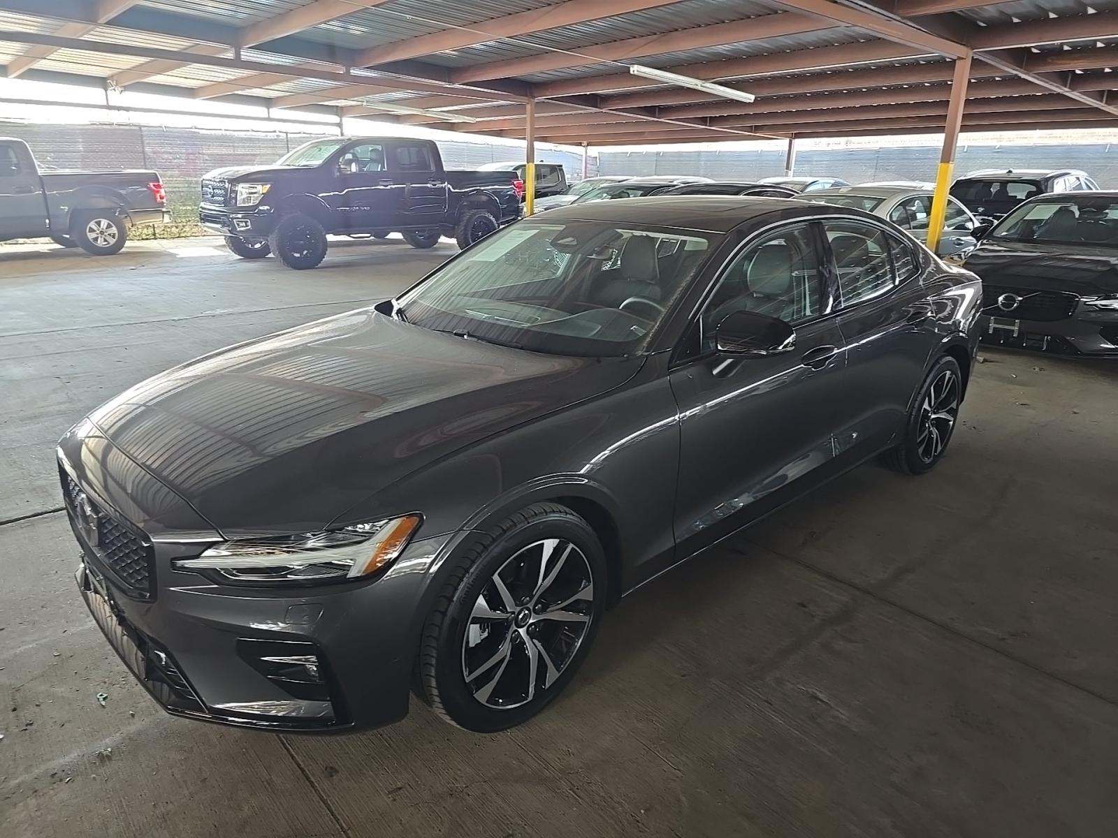 2025 Volvo S60 B5 Core AWD