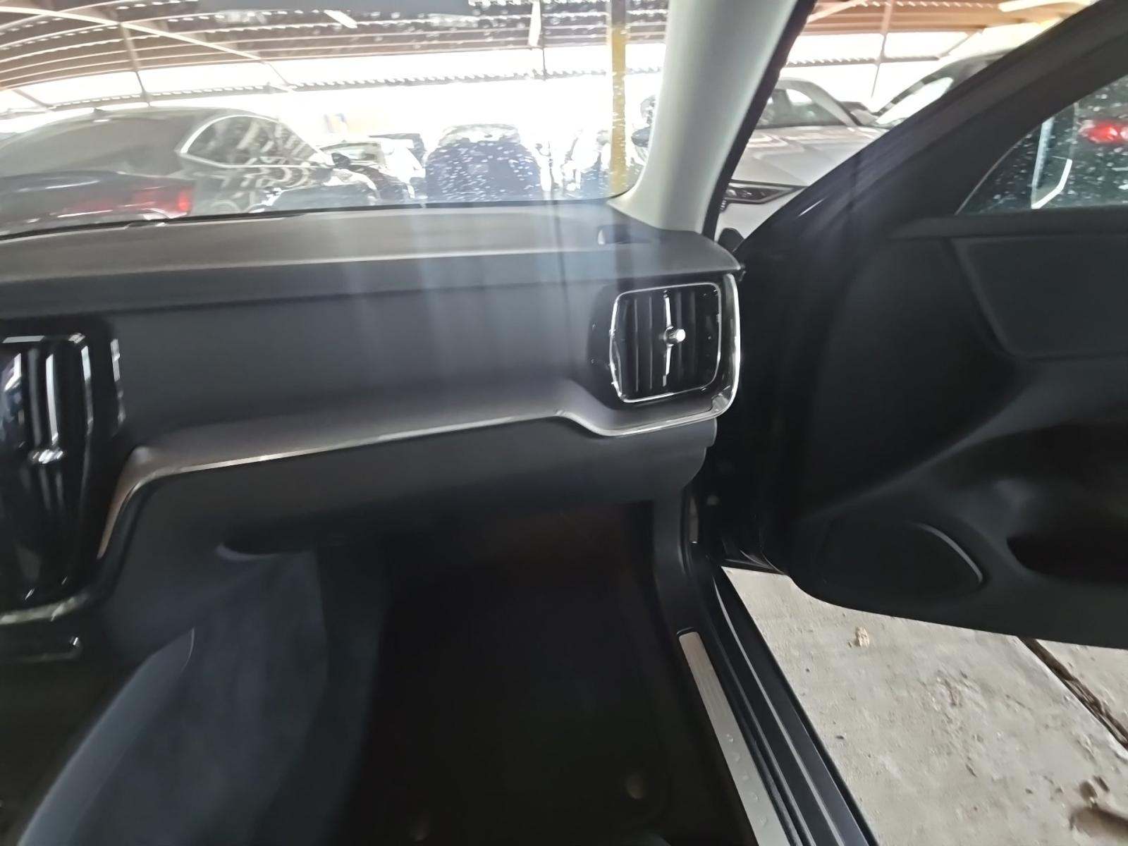 2025 Volvo S60 B5 Core AWD