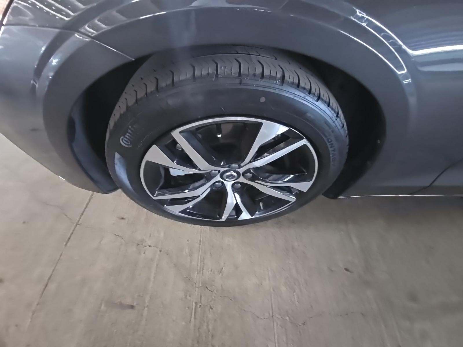 2025 Volvo S60 B5 Core AWD